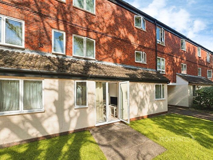 1 Bedroom Flat To Rent In Mount Lane, Bracknell, Berkshire, RG12