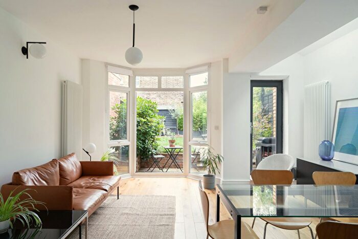 3 Bedroom Terraced House For Sale In Huntly Road, Huntly Road, London, SE25