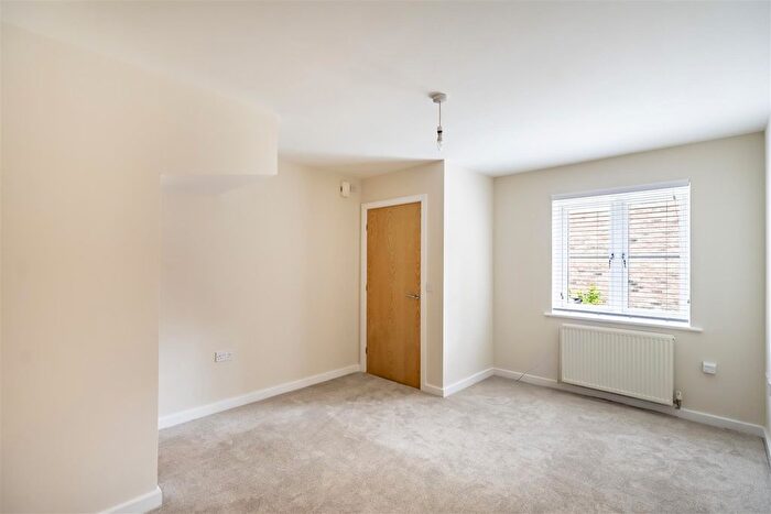 2 Bedroom Town House To Rent In Albert Court, Shipton Street, York, YO30