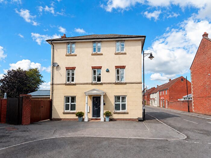 5 Bedroom Detached House For Sale In Fern Brook Lane, Gillingham, SP8