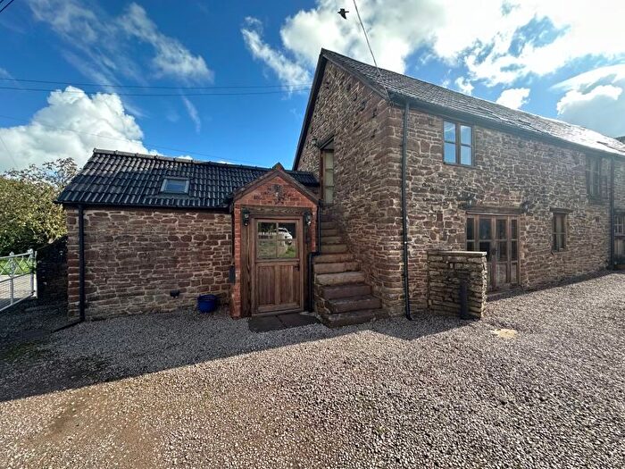 2 Bedroom Cottage To Rent In Littledean Road, Elton, Newnham, GL14