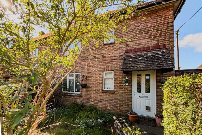 2 Bedroom Maisonette For Sale In Castlefields, Hartfield, TN7