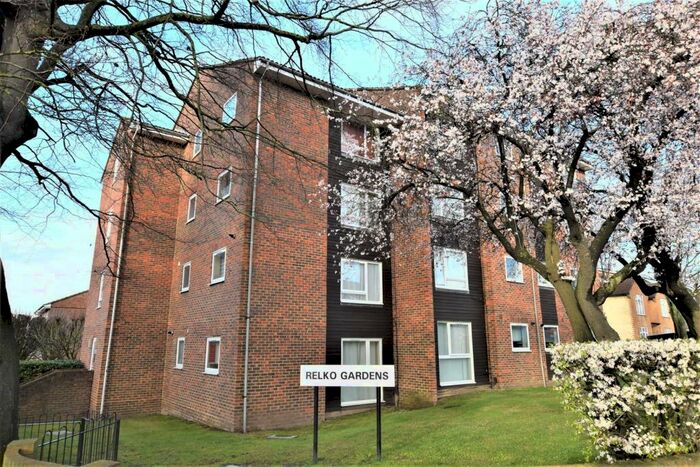 1 Bedroom Flat To Rent In Relko Gardens, Sutton, SM1