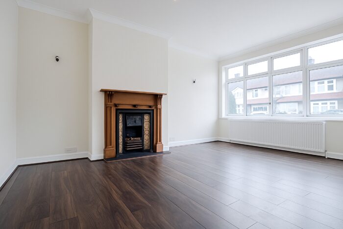 4 Bedroom Semi Detached House To Rent In Foxley Road, Thornton Heath, Surrey, CR7