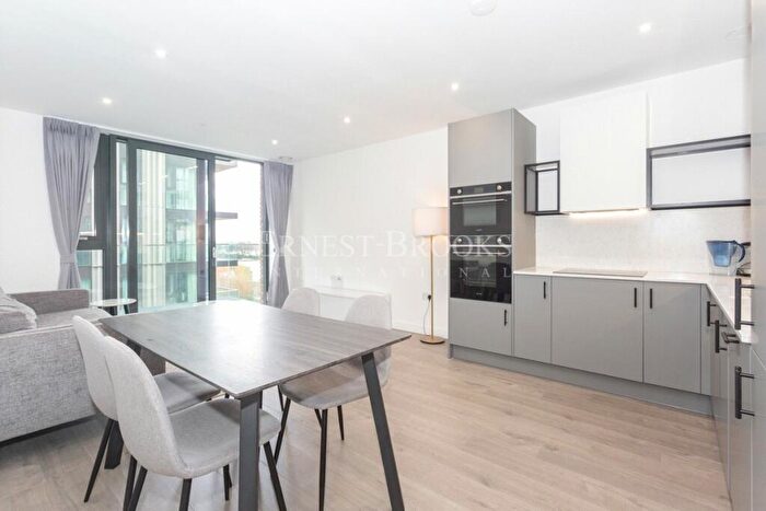 1 Bedroom Apartment To Rent In Willowbrook House, Coster Avenue, Finsbury Park, N4