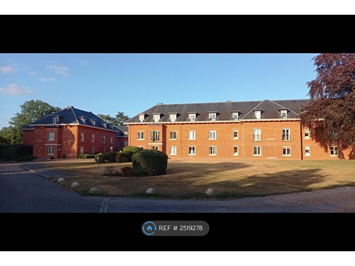 2 Bedroom Flat To Rent In Balls Park, Hertford, SG13