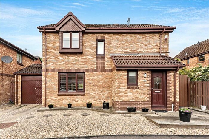 3 Bedroom Detached House For Sale In Birrell Drive, Dunfermline, Fife, KY11