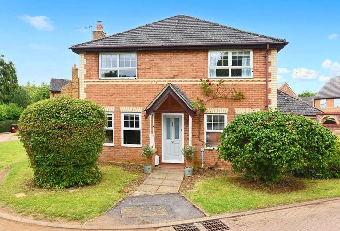 4 Bedroom Detached House To Rent In Gaveston Gardens, Deddington, Banbury, OX15