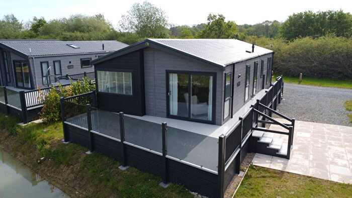2 Bedroom Lodge For Sale In Stixwould Road, Woodhall Spa, LN10