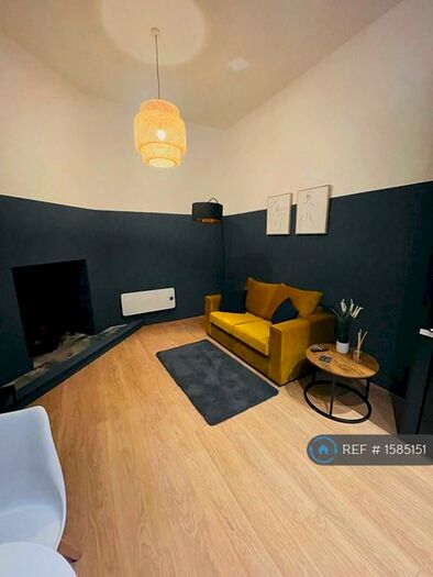 1 Bedroom Flat To Rent In Chapel Lane, Halifax, HX3