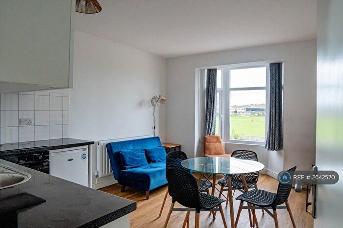1 Bedroom Flat To Rent In Newport Road, Cardiff, CF24