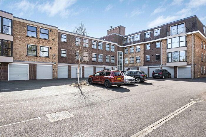 2 Bedroom Flat For Sale In Banbury Road, Oxford, Oxfordshire, OX2