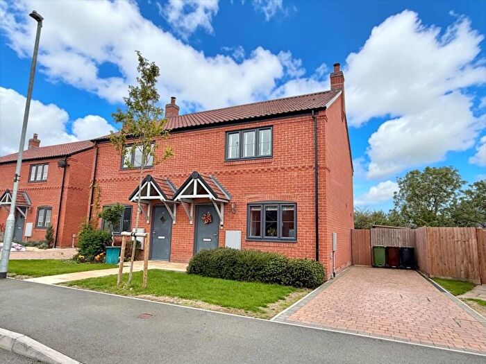 3 Bedroom Semi-Detached House For Sale In Oval Way, Nether Broughton, Leicestershire, LE14