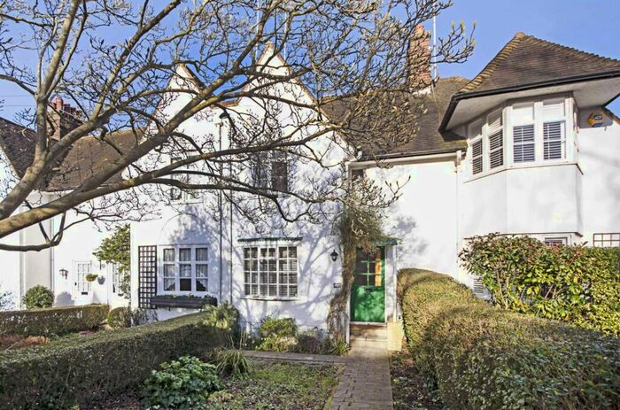 2 Bedroom Semi-Detached House To Rent In Wordsworth Walk, Hampstead Garden Suburb, NW11
