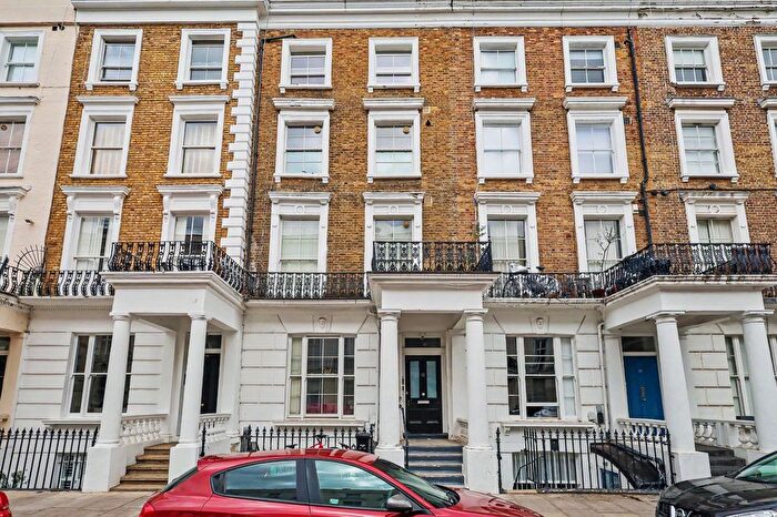 1 Bedroom Flat For Sale In St. Stephens Gardens, London, W2