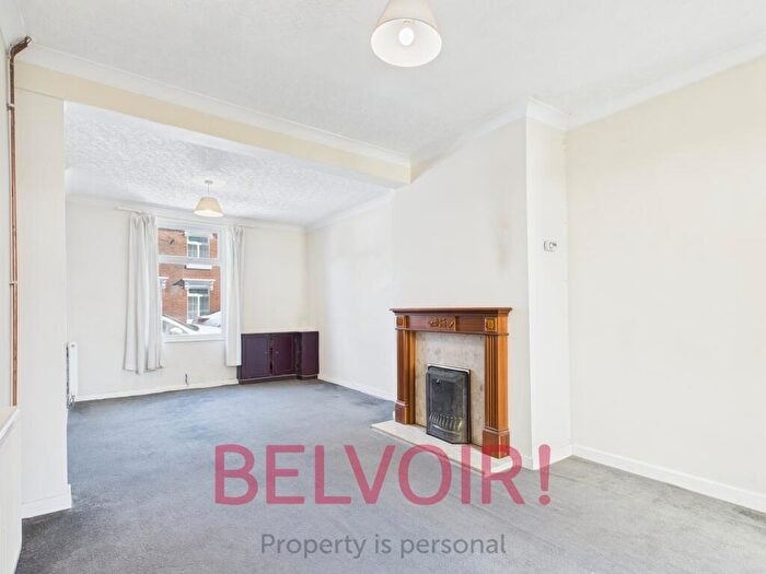 3 Bedroom Terraced House For Sale In Lyndhurst Street, Burslem, Stoke-on-Trent, ST6