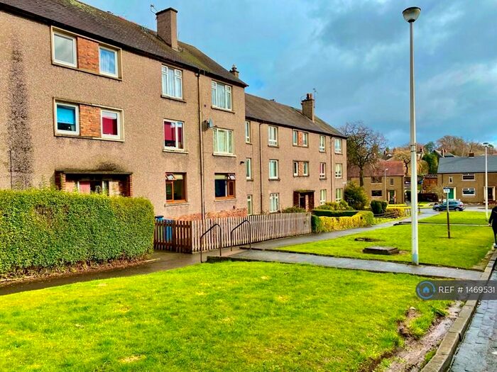 3 Bedroom Flat To Rent In Gilchrist Drive, Falkirk, FK1