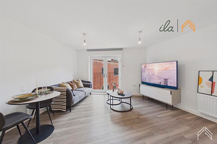 1 Bedroom Flat To Rent In Pemberton House, Sherborne Place, B16