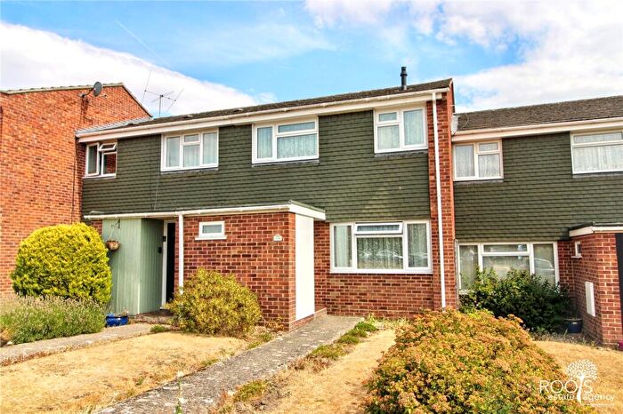 3 Bedroom Terraced House For Sale In Masefield Road, Thatcham, Berkshire, RG18