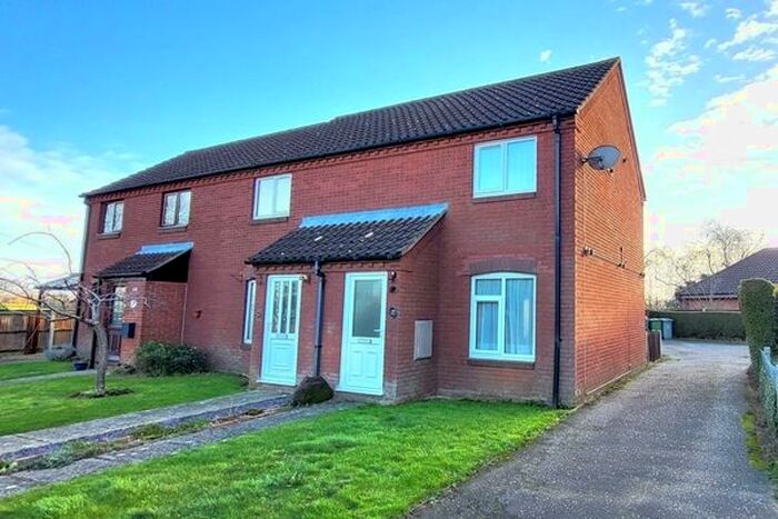 1 Bedroom End Of Terrace House To Rent In Stracey Road, Norwich, NR10