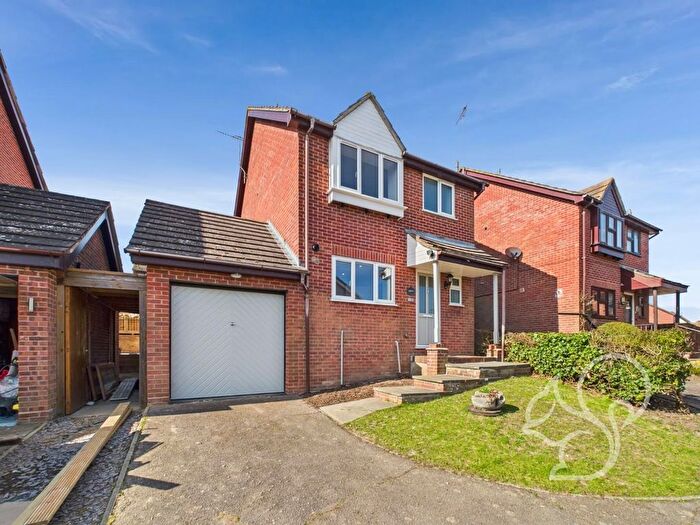 3 Bedroom Detached House For Sale In Sandpiper Close, Colchester, CO4