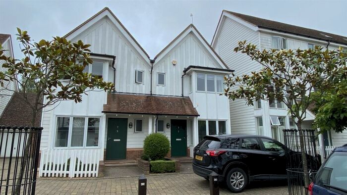 2 Bedroom Semi-Detached House To Rent In Carlton Close, Kings Hill, ME19