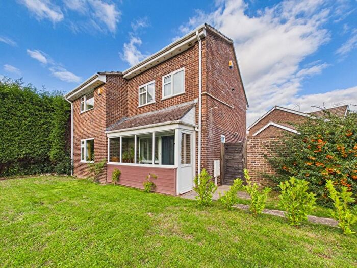 4 Bedroom Detached House For Sale In Jubilee Drive, Thornbury, Bristol, BS35