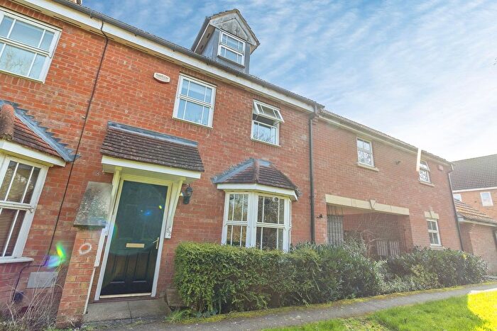 3 Bedroom Terraced House For Sale In Pascal Drive, Medbourne, Milton Keynes, Buckinghamshire, MK5