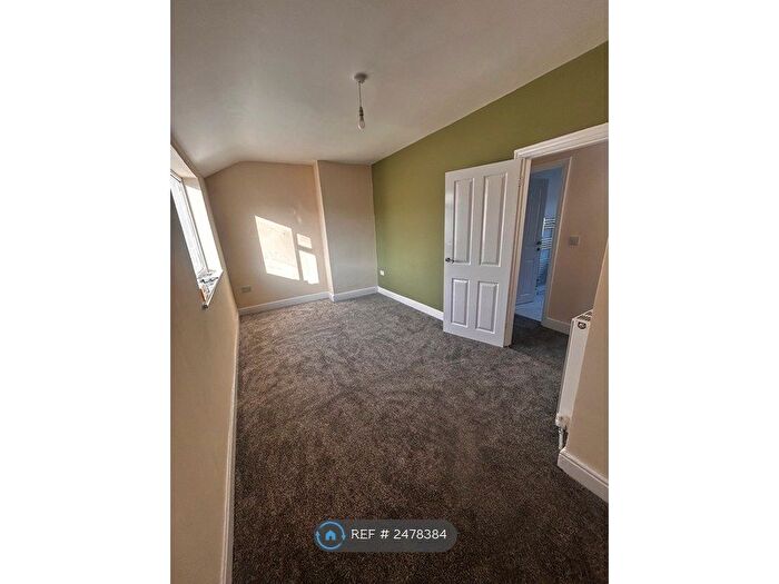 4 Bedroom Semi-Detached House To Rent In Heyes Street, Liverpool, L5