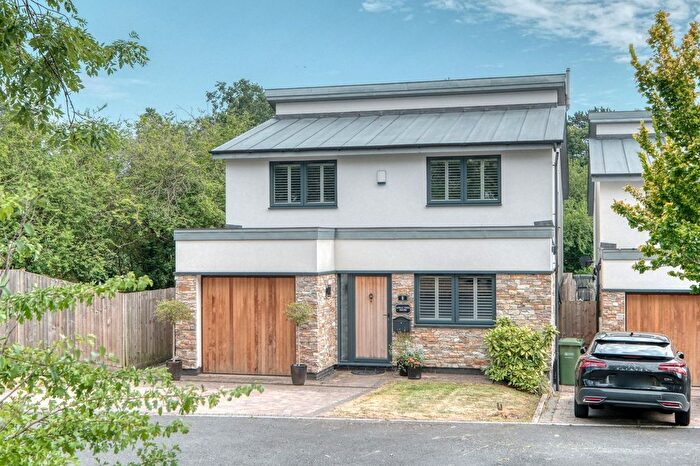 4 Bedroom Detached House For Sale In Lark Hill Road, Worcester, WR5