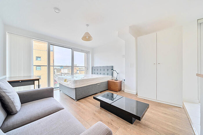 Studio To Rent In Limeview Apartments, John Nash Mews, London, E14
