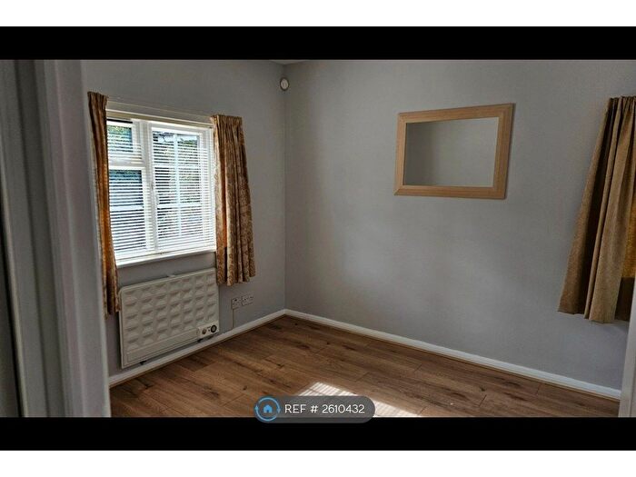 1 Bedroom Terraced House To Rent In Milverton Green, Luton, LU3