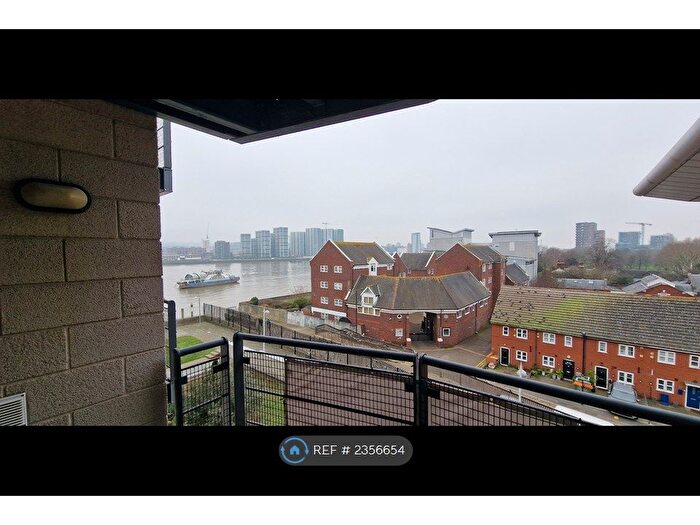 1 Bedroom Flat To Rent In Lowestoft Mews, London, E16