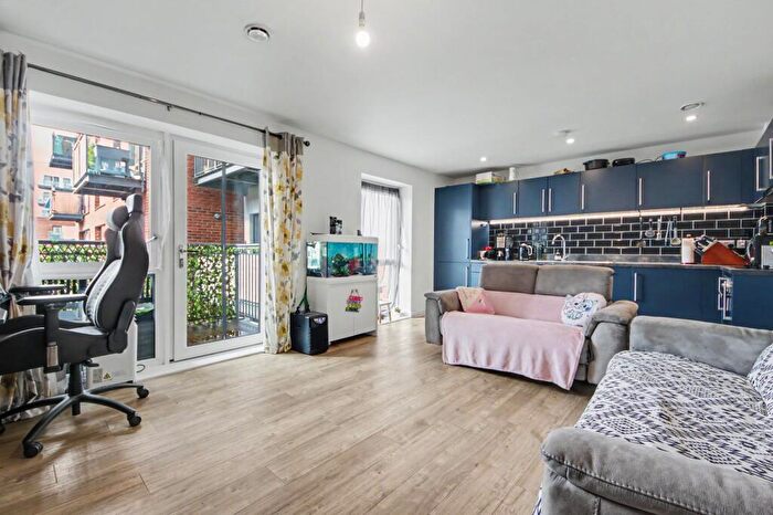 2 Bedroom Apartment For Sale In Keel Road, Centenary Quay, SO19