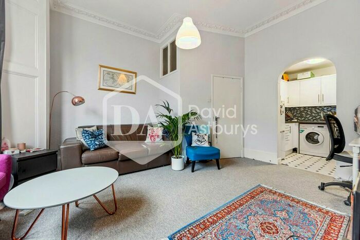 2 Bedroom Apartment To Rent In Hargrave Road, Archway, London, N19