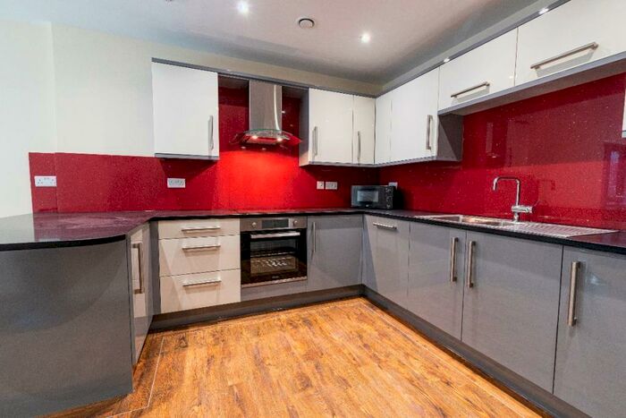 3 Bedroom Apartment To Rent In Ecco, S11