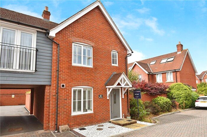 3 Bedroom End Of Terrace House For Sale In Tate Close, Romsey, Hampshire, SO51