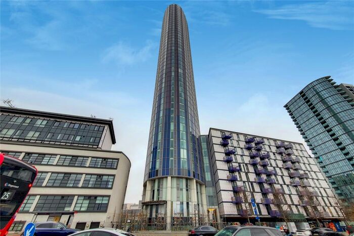 2 Bedroom Apartment To Rent In High Street, London, E15
