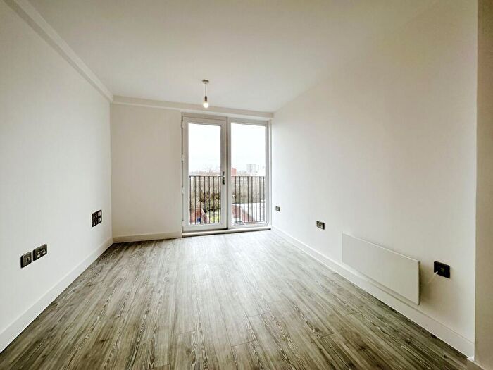 1 Bedroom Apartment To Rent In Craven Street, Salford, M5