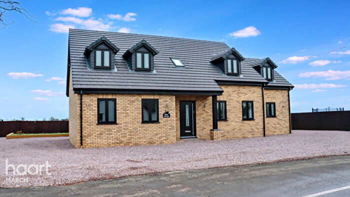 5 Bedroom Detached House For Sale In Benwick Road, Doddington, PE15