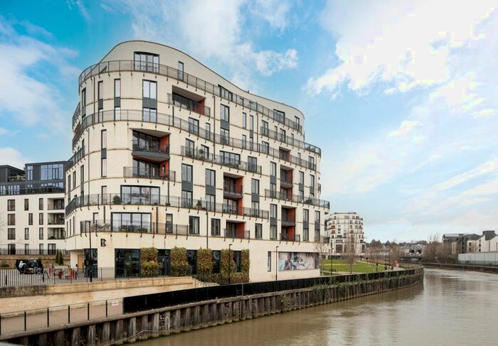 2 Bedroom Flat To Rent In Royal View, Victoria Bridge Road, Bath, BA2