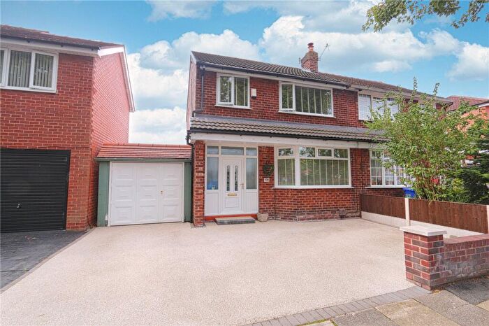 3 Bedroom Semi-Detached House For Sale In Windsor Road, Denton, Manchester, Greater Manchester, M34