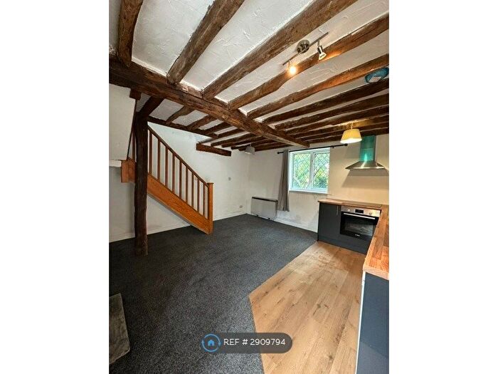 1 Bedroom Flat To Rent In Llanrhydd, Ruthin, LL15