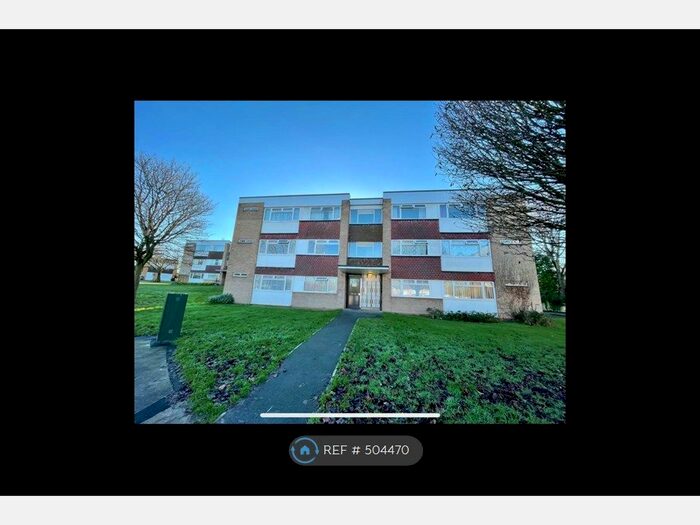 2 Bedroom Flat To Rent In Masons Way, Solihull, B92