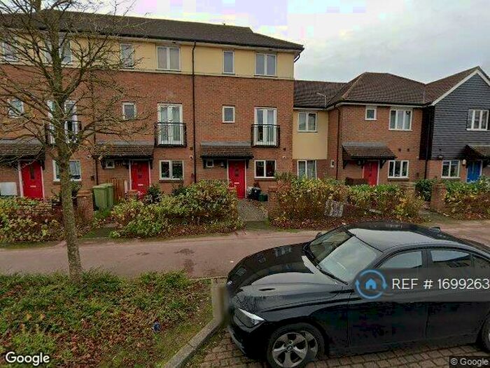 4 Bedroom Terraced House To Rent In Oakworth Avenue, Broughton, Milton Keynes, MK10