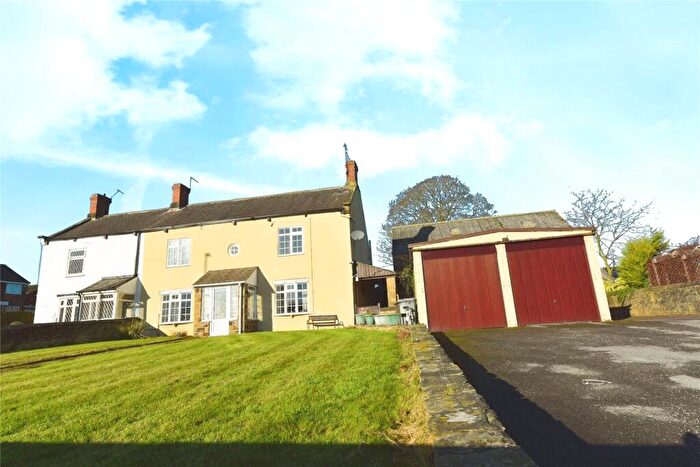 3 Bedroom Semi Detached House For Sale In Wentworth Road, Thorpe Hesley, Rotherham, South Yorkshire, S61