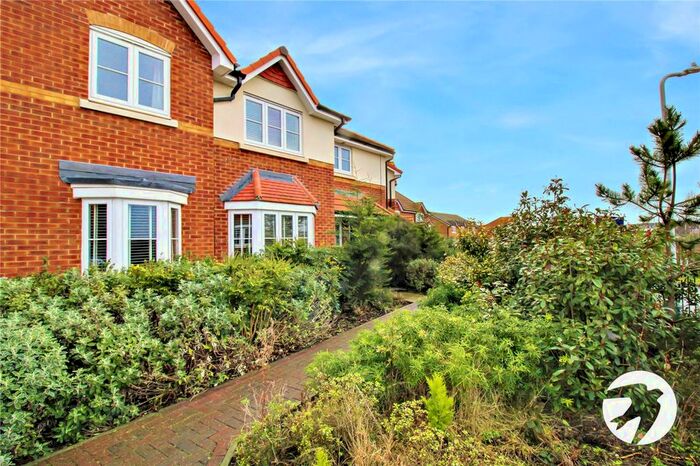 3 Bedroom End Of Terrace House To Rent In Lavender Avenue, Minster On Sea, Sheerness, ME12