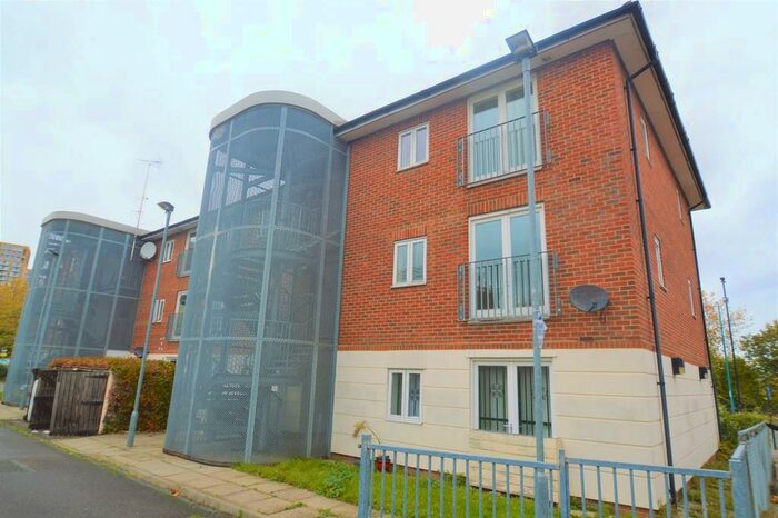 2 Bedroom Apartment To Rent In Crown House, Plumstead Road, London, SE18