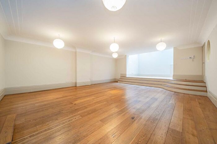 4 Bedroom Property To Rent In Upper Mall, Hammersmith, W6