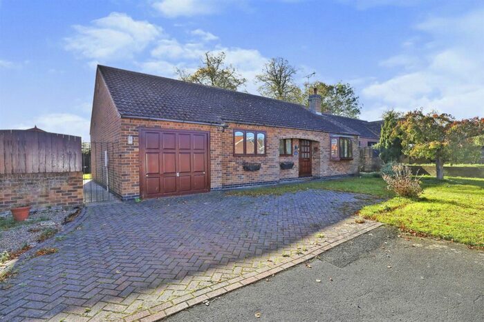 3 Bedroom Detached Bungalow For Sale In Greenside Avenue, Rampton, Retford, DN22